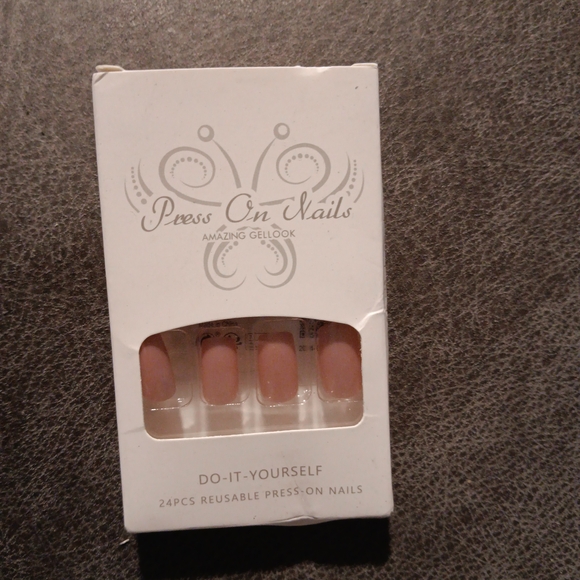 Other - Press On Nails - Reusable Nude Set